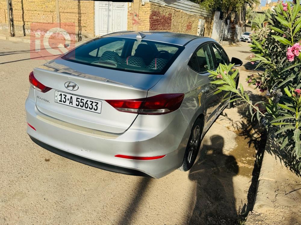 هيونداي النترا
